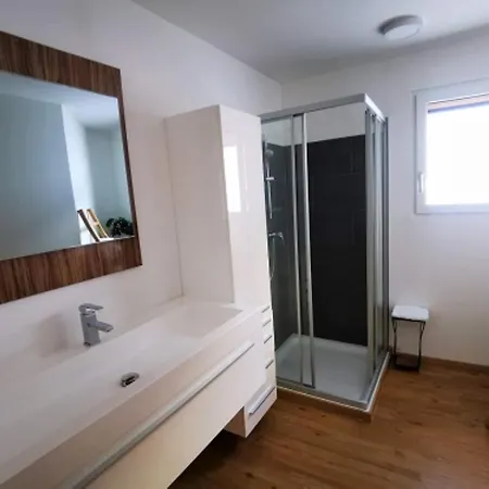 Loft In Gaal By Slopes & Hiking Trails 度假居 *